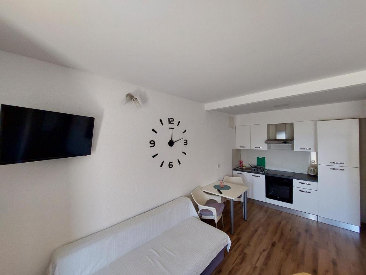Apartments Matic บาชกาโวดา ภายนอก รูปภาพ