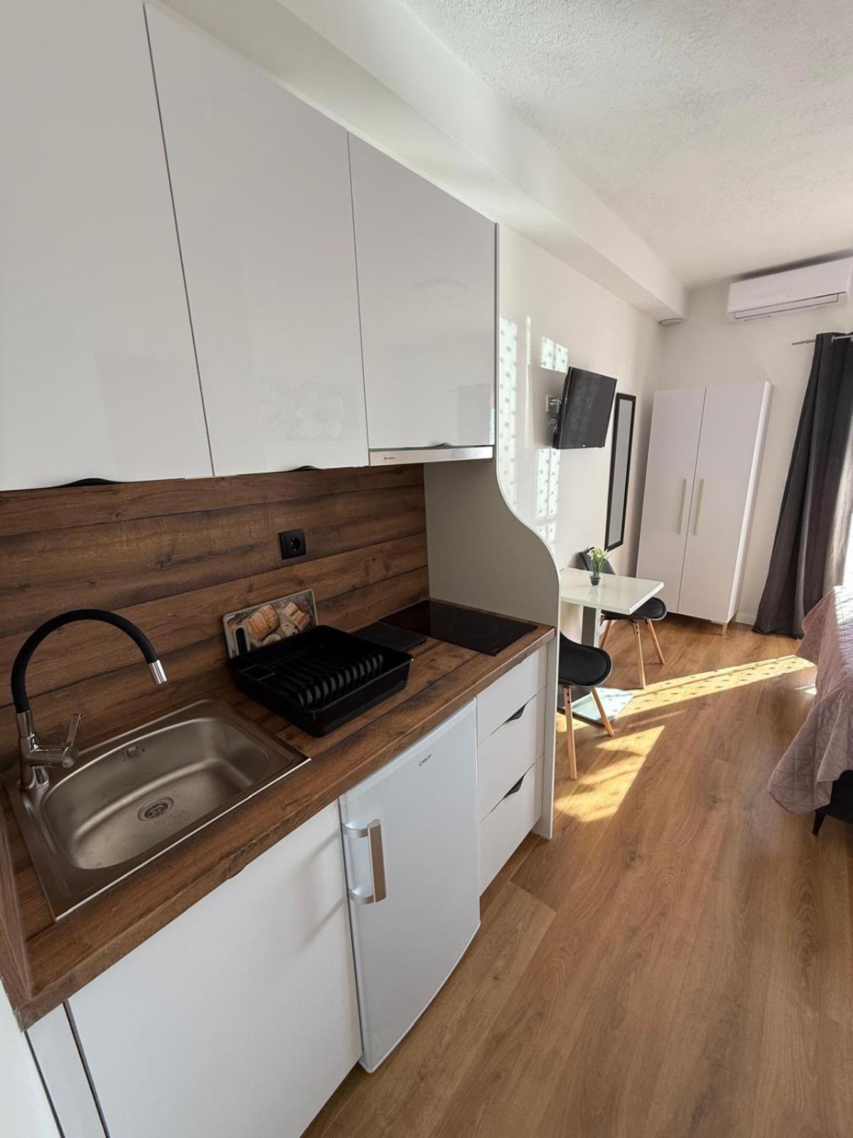 Apartments Matic บาชกาโวดา ภายนอก รูปภาพ