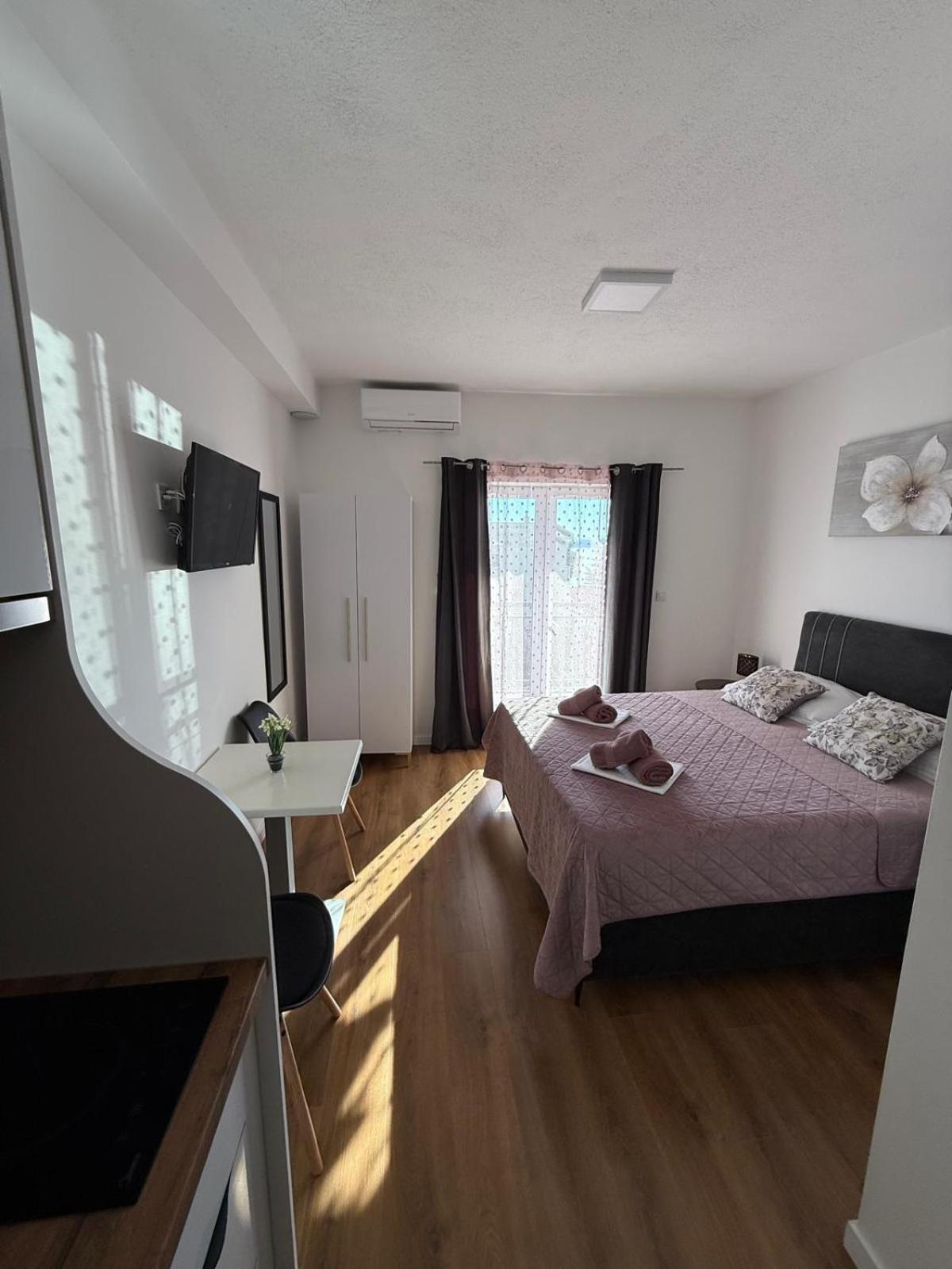 Apartments Matic บาชกาโวดา ภายนอก รูปภาพ